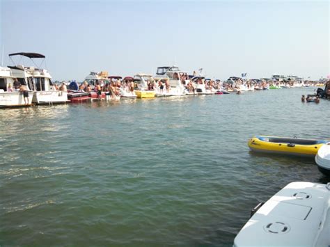 boat party the mardi gras of the water goes for world record [video