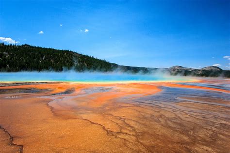 grand prismatic spring   view