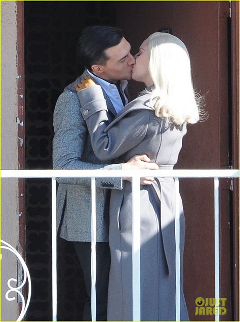 Lady Gaga Makes Out With Finn Wittrock On Ahs Hotel Set