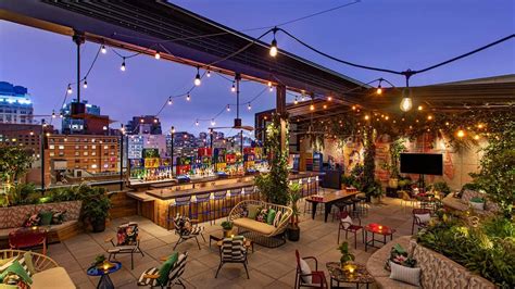 nycs  rooftop restaurants  bars  open   season
