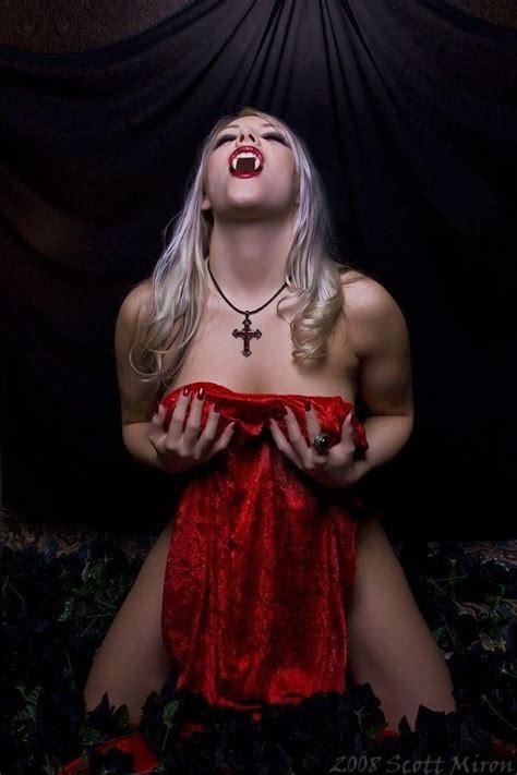 vampire with images female vampire