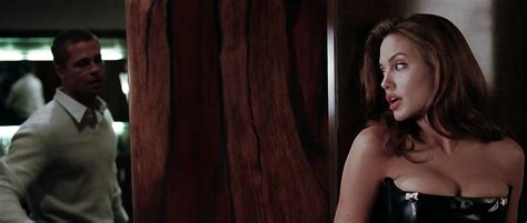 naked angelina jolie in mr and mrs smith