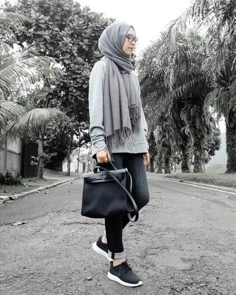 inspirasi style hijab casual ala desainer rani hatta wajib