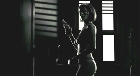 Carla Gugino In San Andreas è La Fine Del Mondo Film It