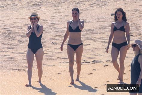 Courteney Cox And Jennifer Aniston Display Sexy Bikini Body In Cabo San