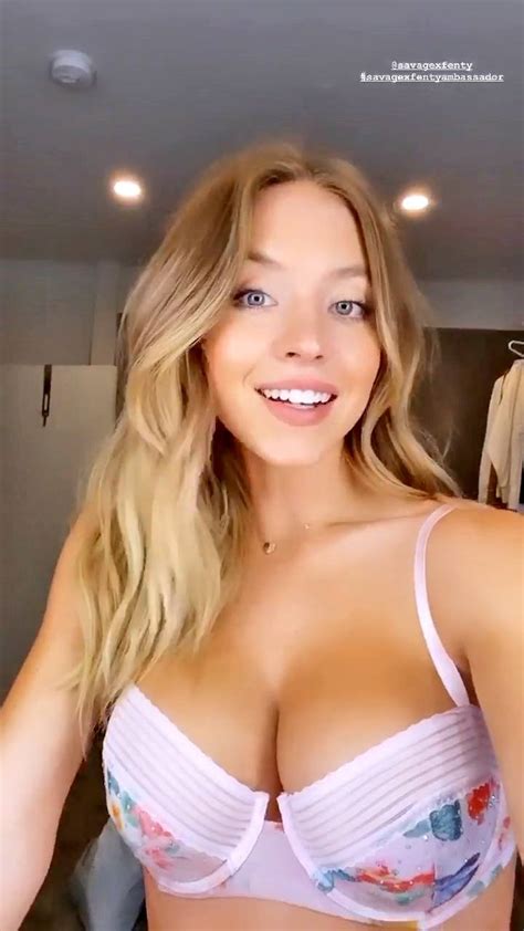 sydney sweeney perfect big breasts in sexy savage x