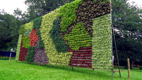 ℹ Cómo Decorar Con Un Muro Verde De Follaje Artificial