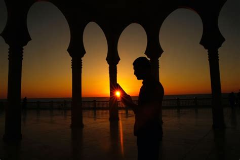 ramadan fasts  feasts islams holy month   world