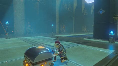 Til Link Opens Magnetic Shrine Chests With His Sheikah