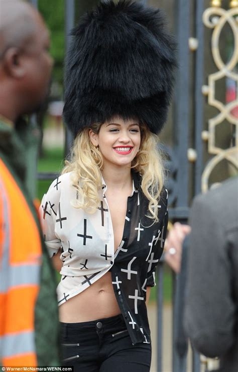 Rita Ora Flashes Bra And Midriff As She Poses In Queen S