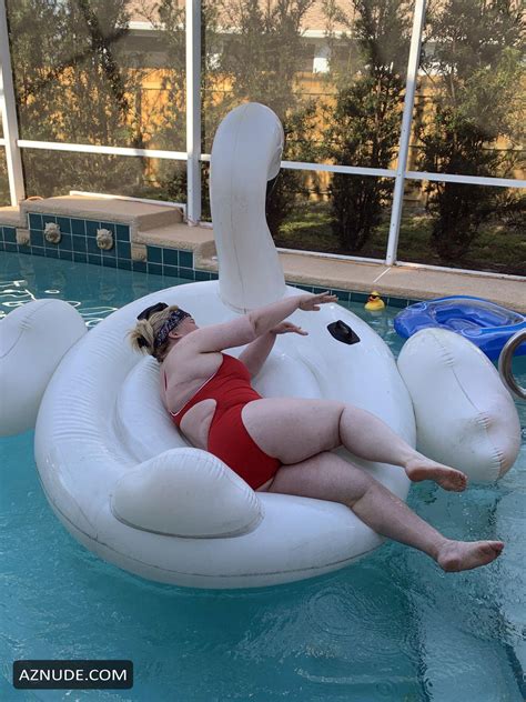 Mama June Takes Inspiration From Pamela Anderson As She