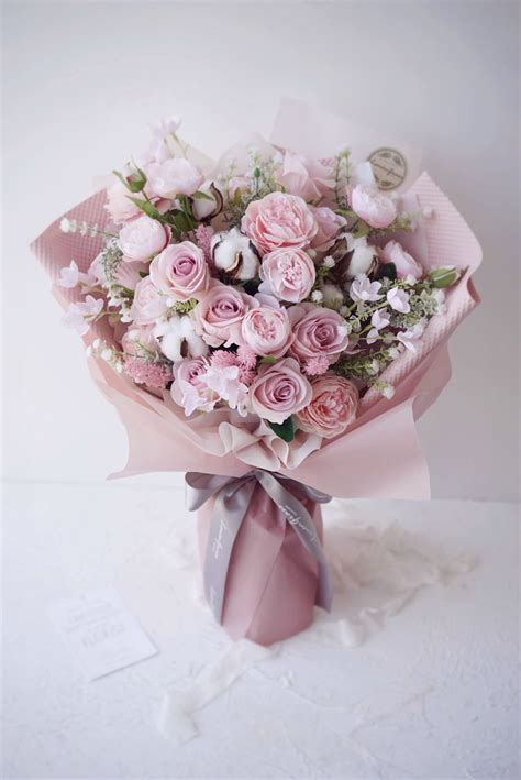 bouquet  pink roses  white flowers