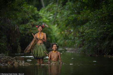 the tattooed tribe snaps follows daily lives of the mentawai in west