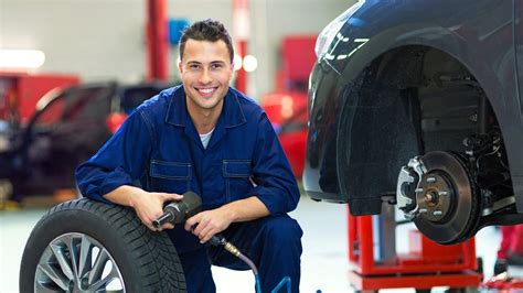 auto repair  service apprenticeship shortage education training  employment australia