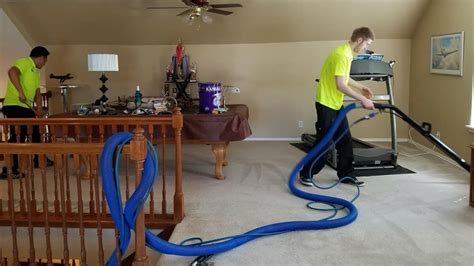 carpet renovations   clean carpet    carpet cleaning