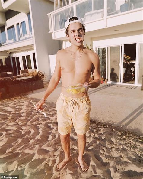Austin Mahone Flaunts Abs And Bulging Biceps As He Strips Down For