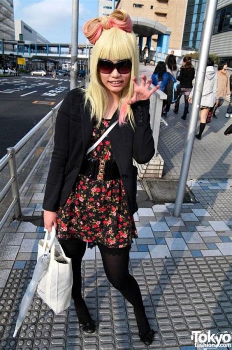 lady gaga fans in tokyo 79 pics