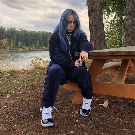 70 hot pictures of billie eilish which will make your day