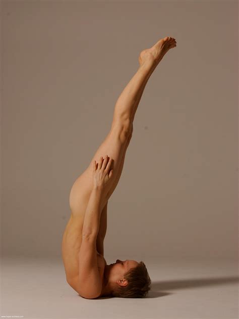 ellen nude yoga new photo