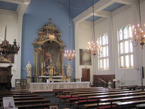 kerkgebouw oud katholieke parochie van amsterdam