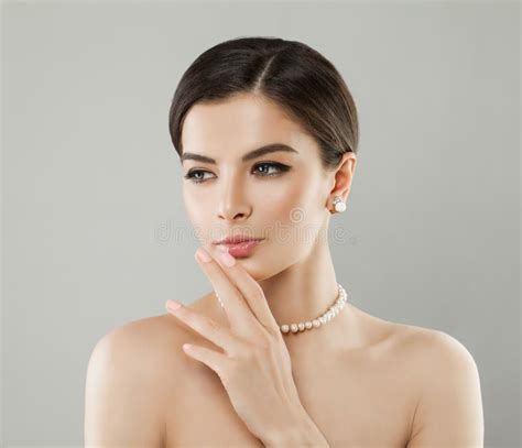 Beautiful Lady Wearing White Pearls Earrings Stock Image Image Of