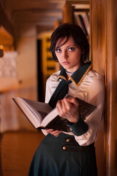 bioshock infinite cosplay is as impressive as the actual