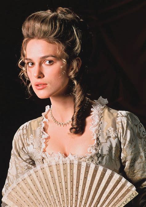 Elizabeth Swann In Pirates Of The Caribbean The Curse Of The Black