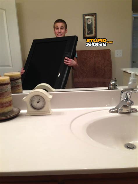 Mocking Ipad Selfies In The Bathroom Stupid Self Shots