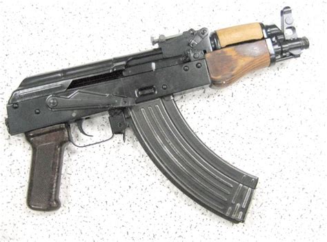 ak  kalashnikov information  pictures