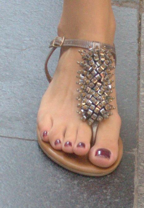 Candid Turkish Girls Feet Pretty Toes Of Candid Turkish Lady Feet