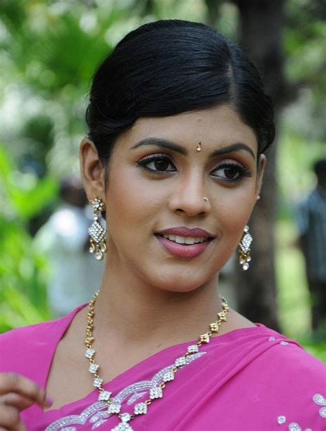 south indian actress iniya saree pics in rendavathu padam trionic 88 tube sex