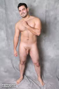 Model Of The Day Leonardo Fantastic Foreskin Daily Squirt