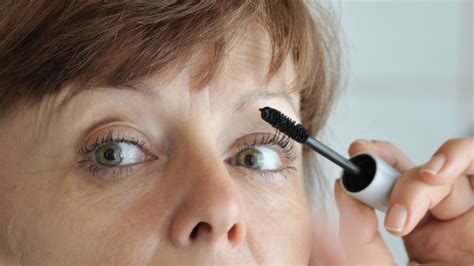 makeup tips  older women eye makeup tips   year  woman