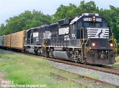 railroad freight train locomotive engine emd ge boxcar bnsfcsxfecnorfolk southernupcncp