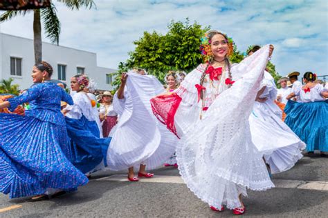 70 Bailes Tipicos De Panama Fotografías De Stock Fotos E Imágenes