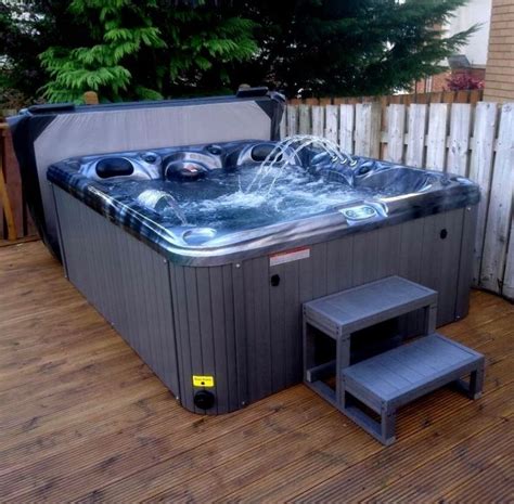 Brand New The Chaser Ii 5 Person Hot Tub With Balboa And Free Bluetooth