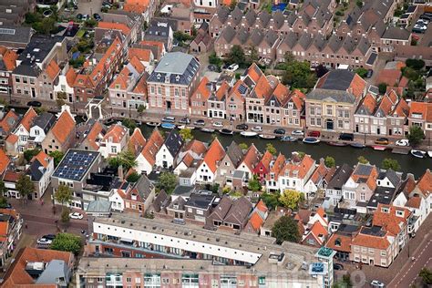 hollandluchtfoto alkmaar luchtfoto binnenstad