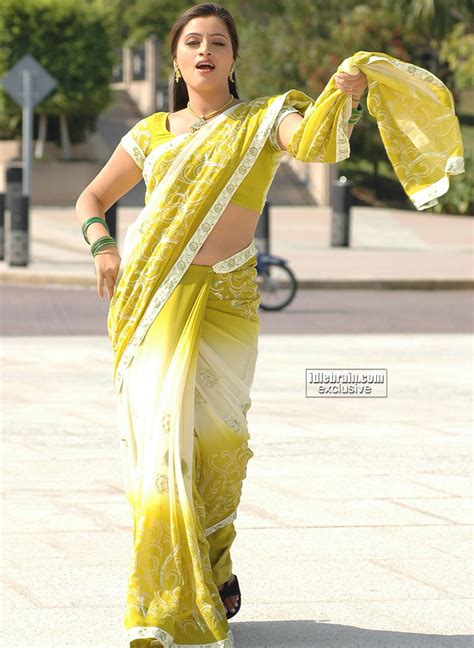 Telugu Hot Actress Navaneeth Kaur Photos Gallery ~ Masala