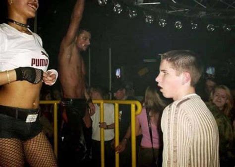 Painfully Awkward Nightclub Photos 50 Pics Picture 48