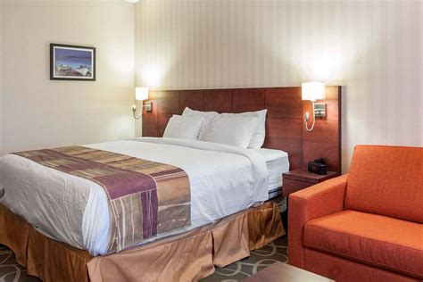 quality hotel suites gander nf  discounts