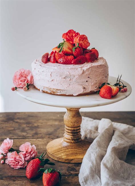 Pink Strawberry Cake Recipe With Strawberry Icing Klara`s Life