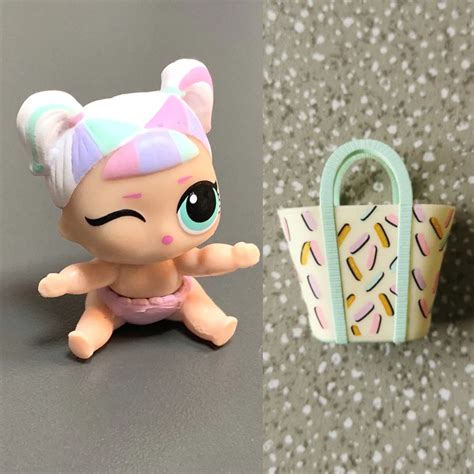 ultra rare lol surprise doll unicorn lil sister  bag color change