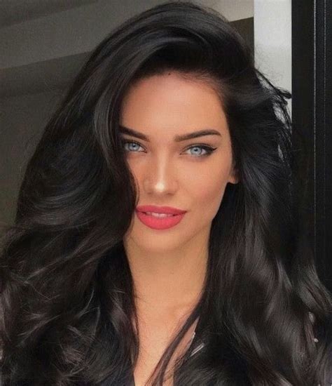 Pin By Kelsey Hebert On All Blacks Beautiful Hair Brunette Beauty