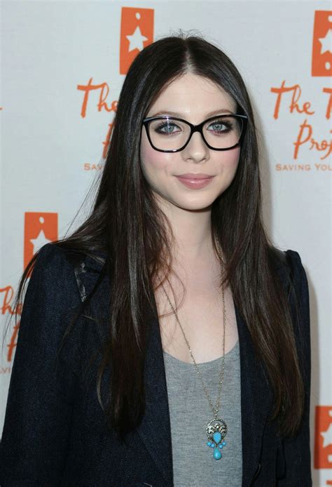 michelle trachtenberg celebrities with glasses georgina sparks how