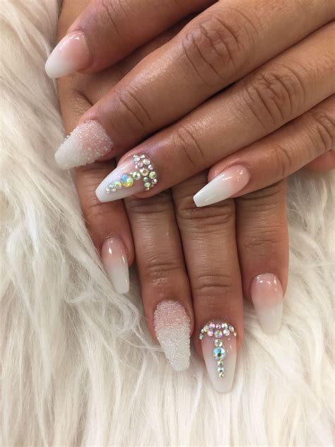 Natural Ombré Whit Rhinestone Designs Natural Ombre Acrylic Nails