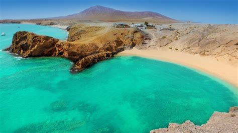 vos vacances sur lile de lanzarote en espagne luxairtours