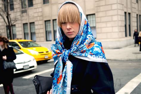 stylish ways  wear  silk scarf lauren messiah
