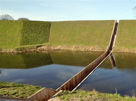 invisible bridge  holland aleph