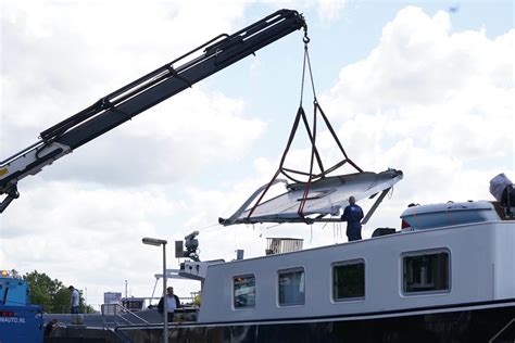 schip tegen brug  schie stuurhuis kwijt binnenvaartkrant