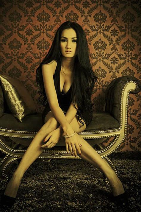Seksi Sensual Aduhai Koleksi Photo Cantik Seksi Tengku Dewi